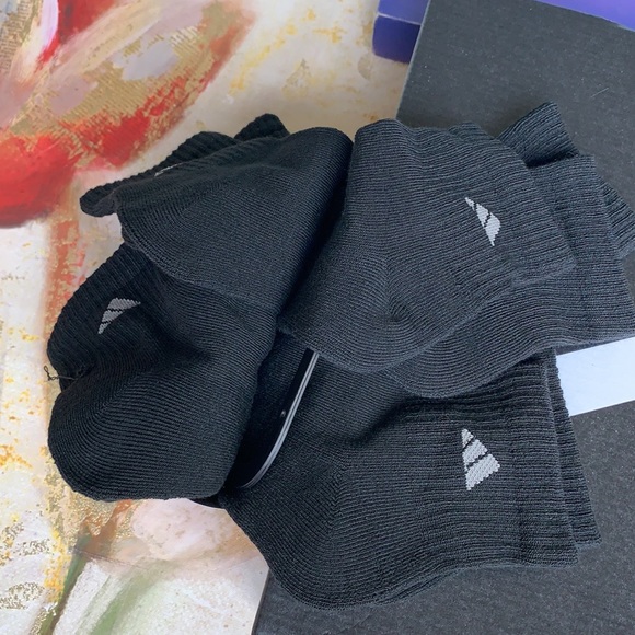 ADIDAS MEN’S CUSHIONED 6 pair QUARTER SOCKS - Picture 10 of 16